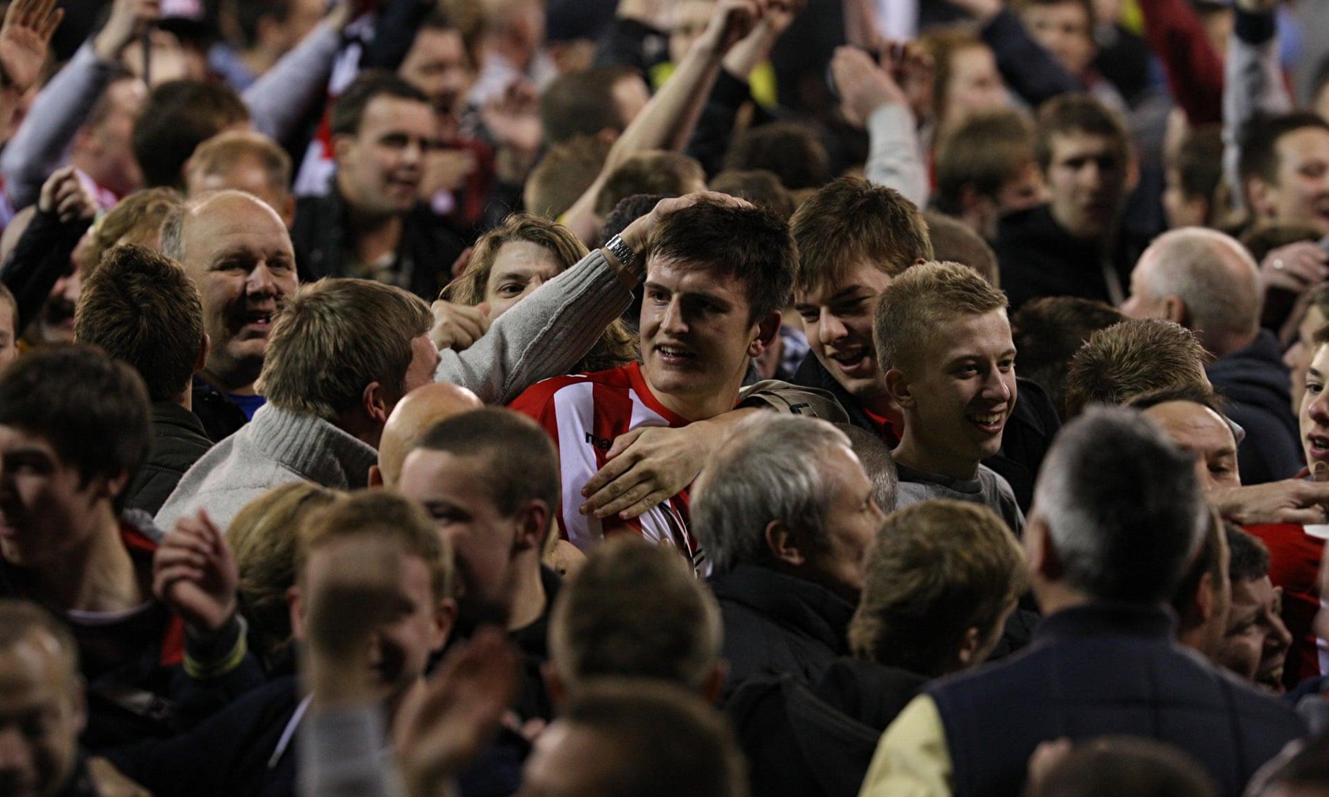 对国足后防 对国足后防