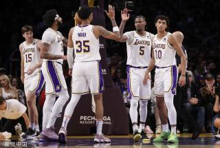 根据国际足 根据国际足