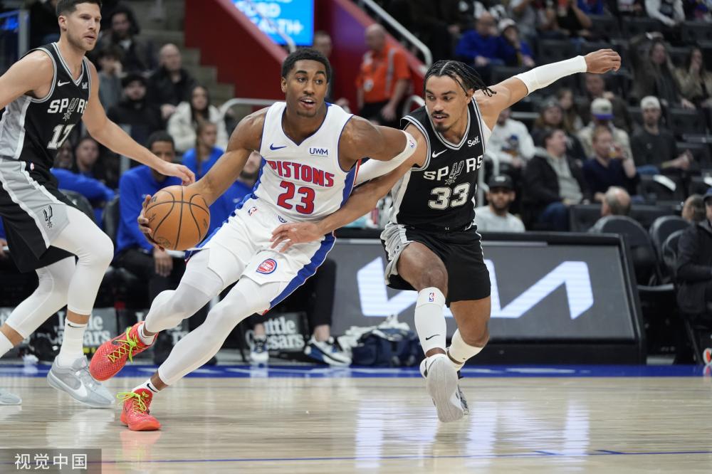 足球不仅是 足球不仅是